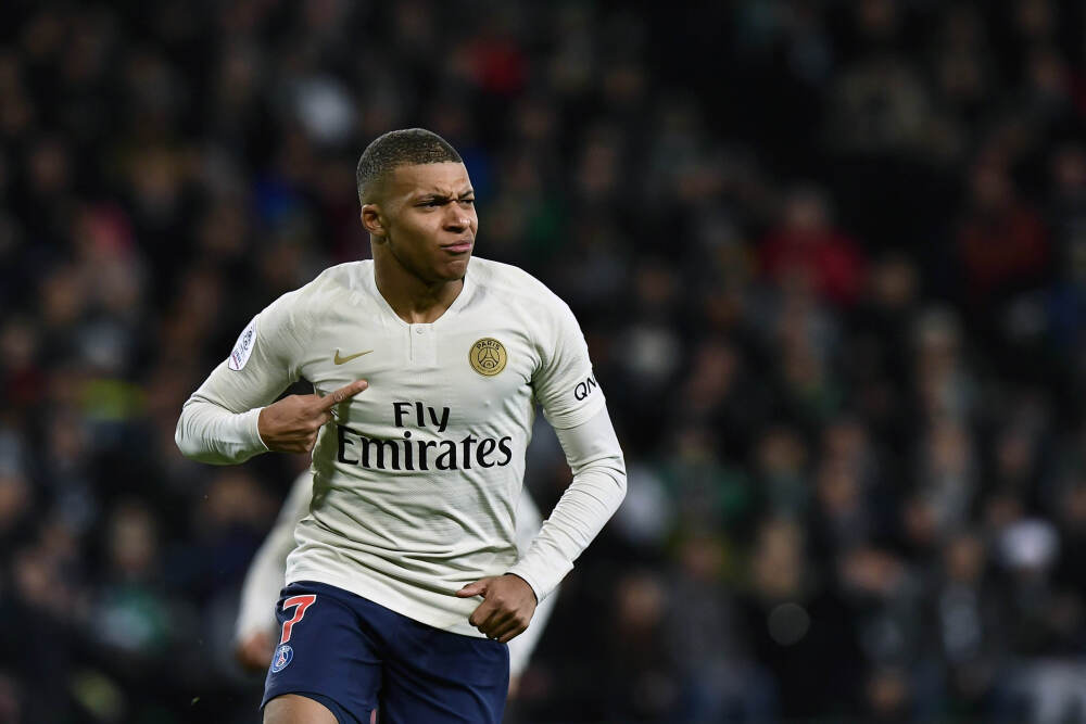 主播说 | 男子买小米YU7 5个月等来“运损车” 新车上居然有一个坑 小米承认是运输责任 当事车主想退定金却被拒绝